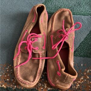 Woman’s Twisted X Breast cancer